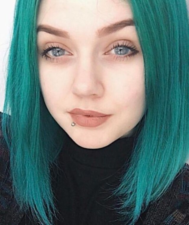 Girl with green hair