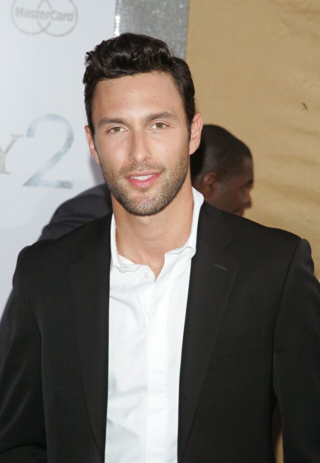 Noah Mills