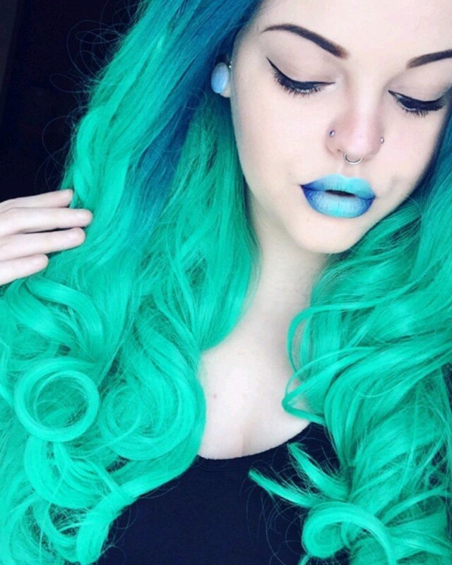  Girl with green hair