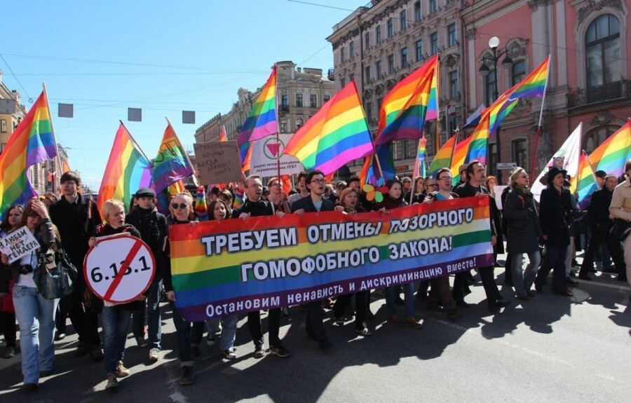 What do we know about LGBT people in Russia? Why they are not loved and what is the law?/> </figure><p>The term “propaganda” is interpreted in such a multifaceted way that sometimes one is surprised. Be that as it may, any article in a publication, any post by a blogger (especially a major one) on the topic of propaganda and infringement immediately gains hundreds and thousands of comments. Heated debates, getting personal and cursing someone's ancestors to the seventh generation – this is how attempts to discuss this issue calmly and reasonably end.</p><p>Speaking of blogging. It is worth noting one of the most scandalous Russian bloggers – Andrei Petrov. His clothing style and love for makeup cause a flurry of negativity among some and admiration for others. </p><p>Can his behavior be regarded as LGBT+ propaganda? Again, depending on what you understand by this term.</p><h2>LGBT Day in Russia</h2><p>May 17 is the International Day Against Homophobia. On this day, activists from different parts of Russia organize street actions, pickets and marches. Of course, the scope of such events cannot be compared with gay pride parades in the United States, for example, during Pride Month in June. </p><figure class=