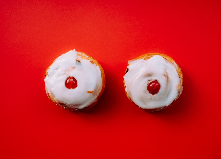 breast-like cupcakes