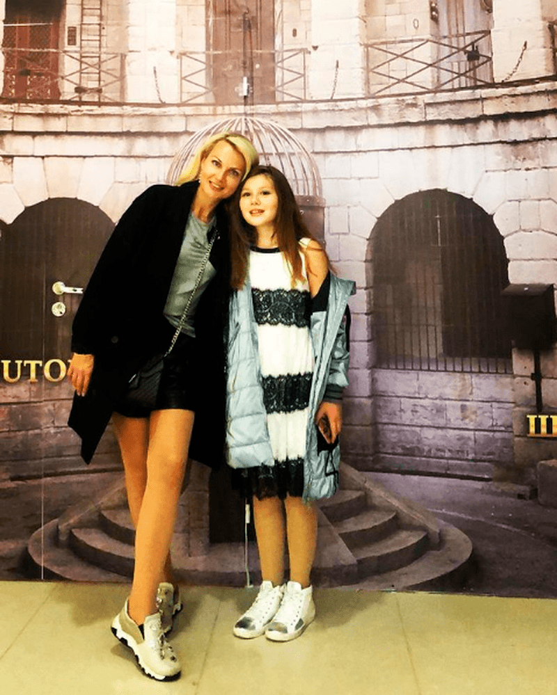  Olesya Loseva with her daughter