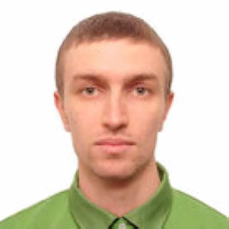 ألكسندر ليوتيكوف : سيرة صحفي رياضي 